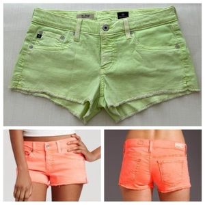 EUC AG Adriano Goldschmied Daisy Low-Rise Jean Shorts Size 29 Chartreuse